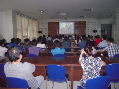 山（shān）東（dōng）8x8x福利在钱视频機床 安全教育201806.jpg